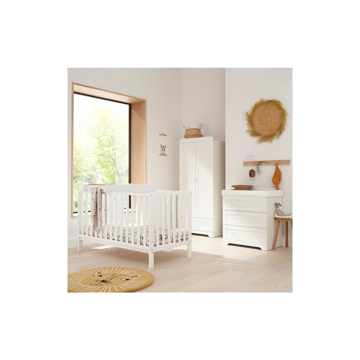 Tutti Bambini Malmo 3 Piece Room Set with Cot Top Changer-White