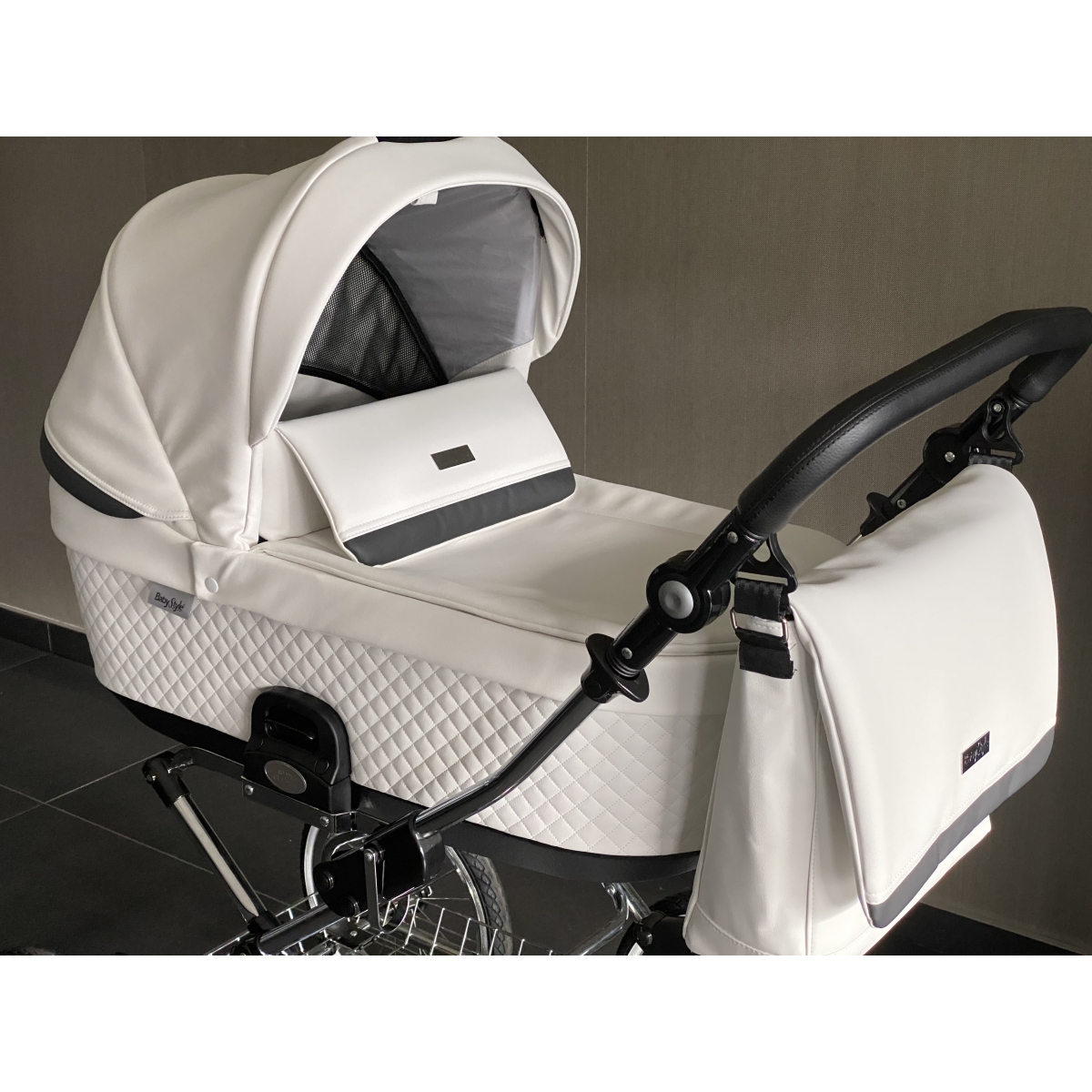 BabyStyle Prestige Classic Chassis Pram SystemPrince Kiddies Kingdom