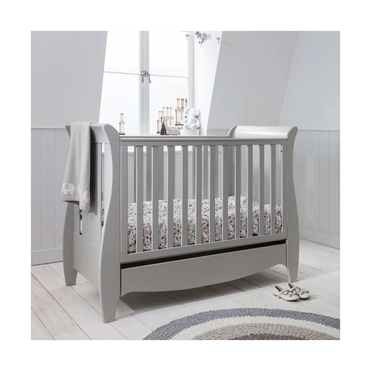 roma sleigh cot bed