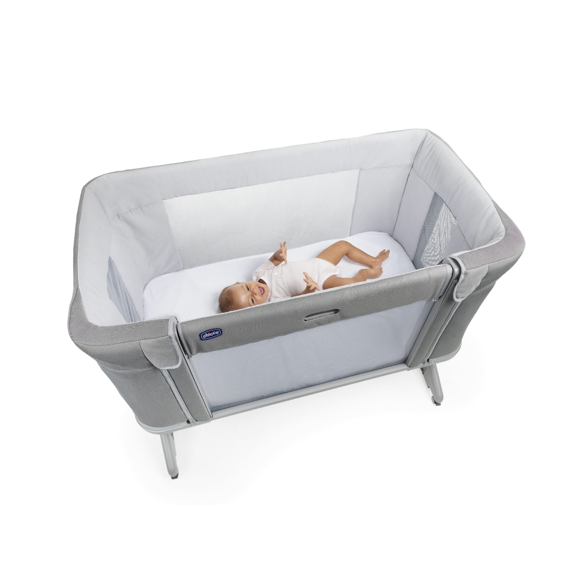 chicco side sleeping crib