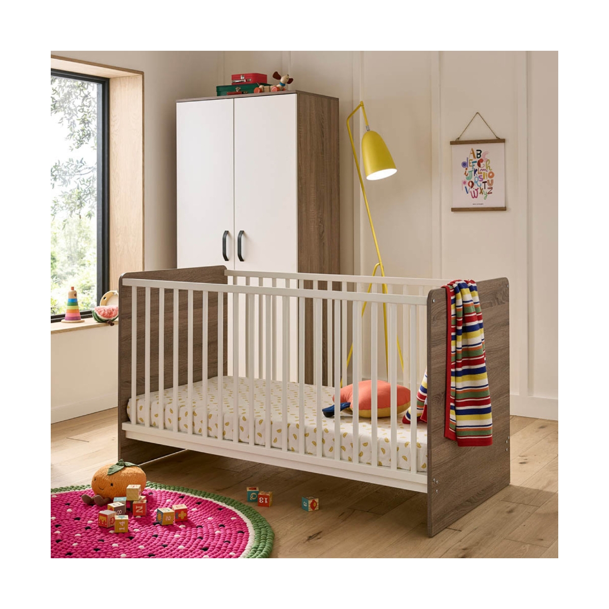 CuddleCo Enzo Cot Bed