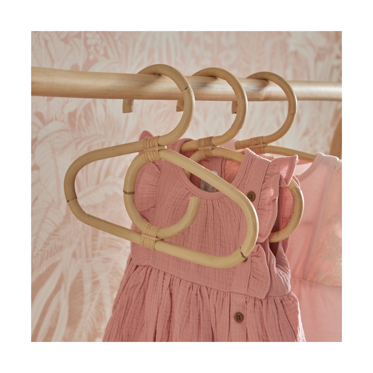 CuddleCo Pack of 9 Aria Rattan Clothes Hangers