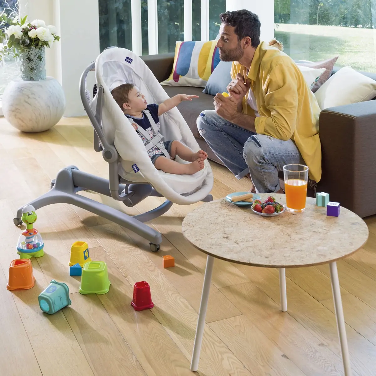 Chicco Baby Hug Air 4 in 1 with Meal Kit Bundle - Titanium