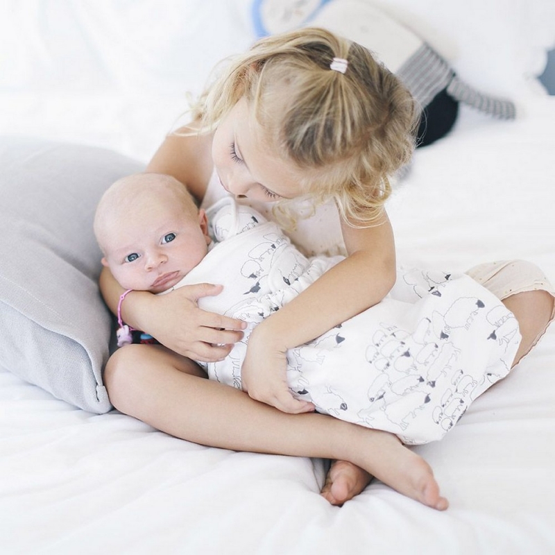 ergobaby original swaddler